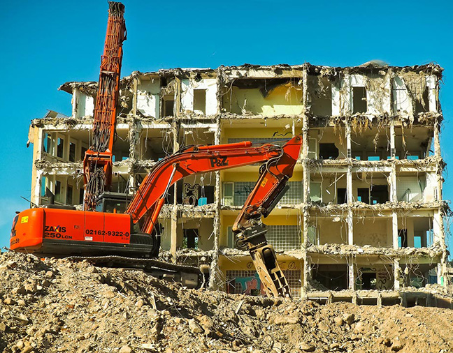 Spécialistes en destruction de constructions tous types à proximité d’Annecy (74)